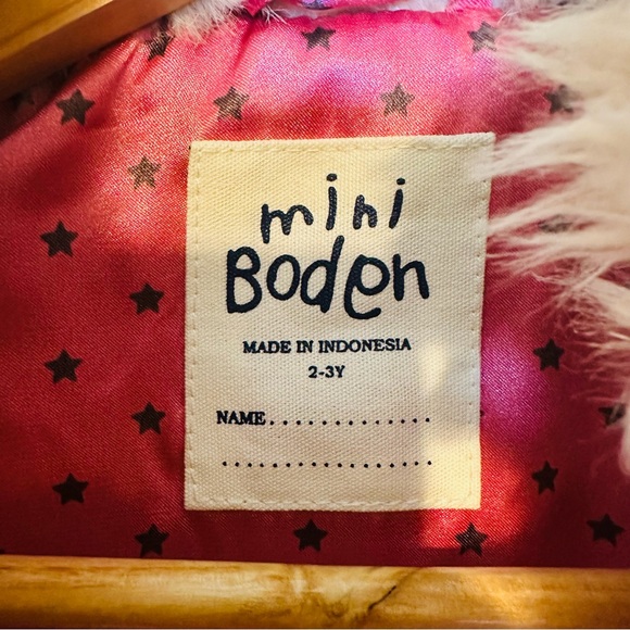 Mini Biden Girls Faux Fur Vest in Cream Size 2-3 Years - Picture 5 of 6